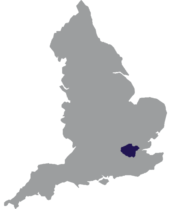 Landkaart Engeland grijs met regio Groot-Londen donkerblauw op transparante achtergrond - 600 * 733 pixels